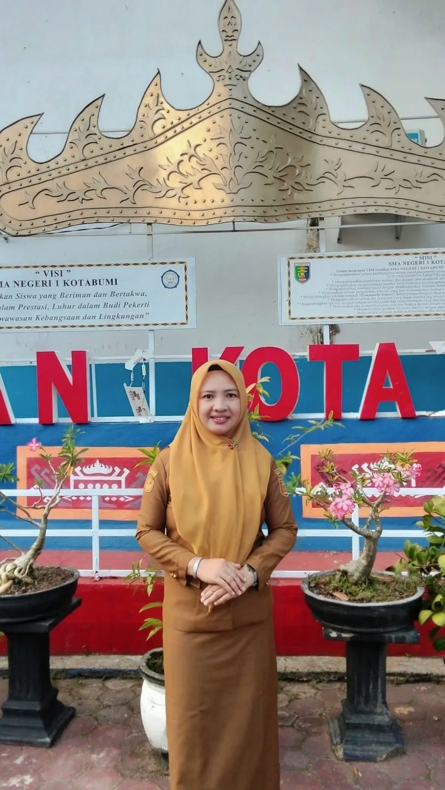 IIN DAMAIYANTI SARDA S.Pd